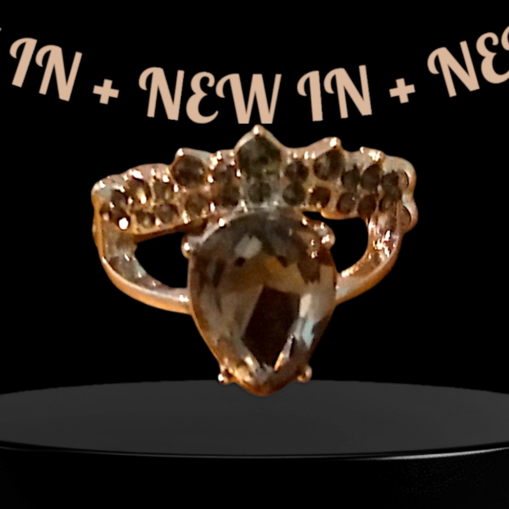 Gold Ring.
